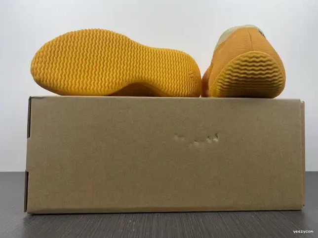 RNR Yeezy Sulfur Knit GW5353 Adidas 0527